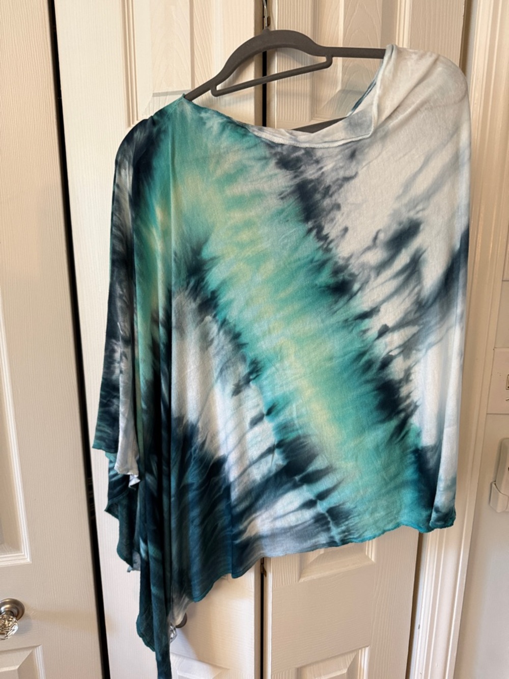 Brightly Twisted Tie-Dye Teal & Navy poncho topper